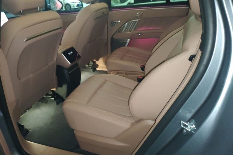 Used ONVO Luxeed L90 2025 Model—Max Six-Seater Version