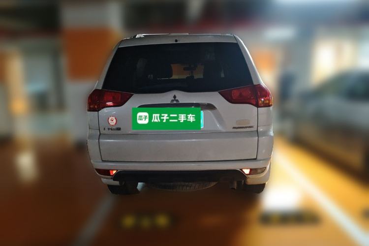 Used Mitsubishi Pajero Sport 2013 3.0L Automatic 4x4 Flagship Edition Rear