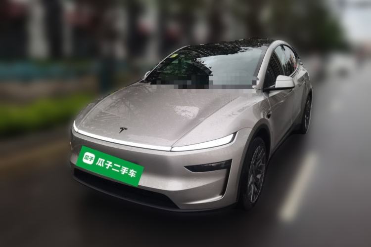 Used Tesla Model Y L 2025 Model Long-Range All-Wheel-Drive Version