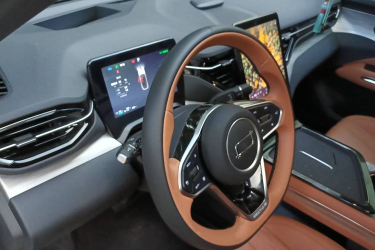 Used Bestune Yueyi 07 2025 210km Joyful Edition
