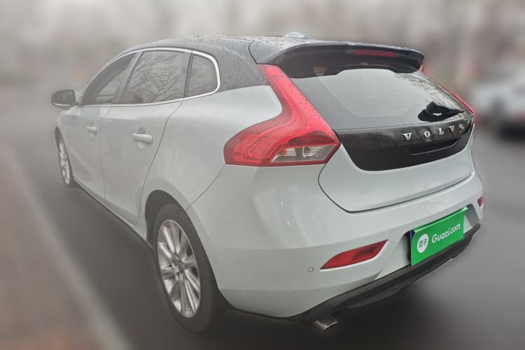 Used Volvo V40 2013 2.0T Zhiya Edition