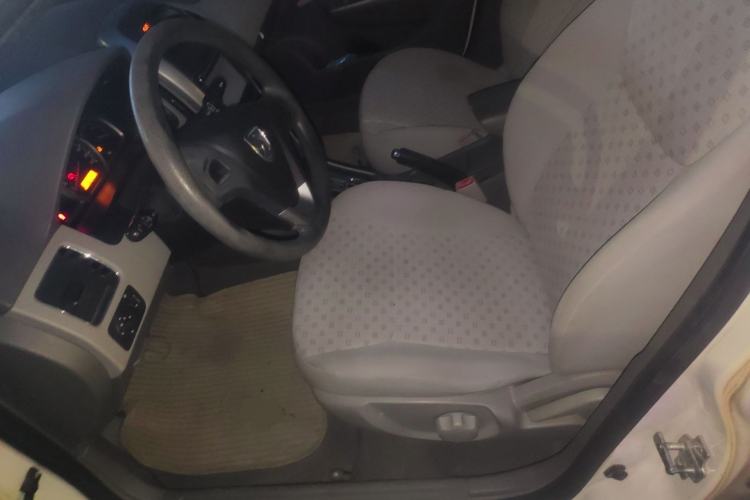 Used Baojun 630 2012 1.5L DVVT automatic comfort version
