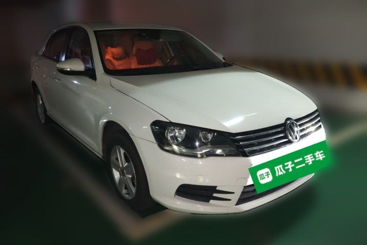 Used Volkswagen Bora 2013 1.6L Automatic Fashion Model Front Right 45 Deg