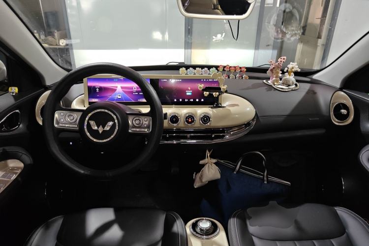 Used Wuling Bingo 2023 410 km Lingxi Deluxe Edition