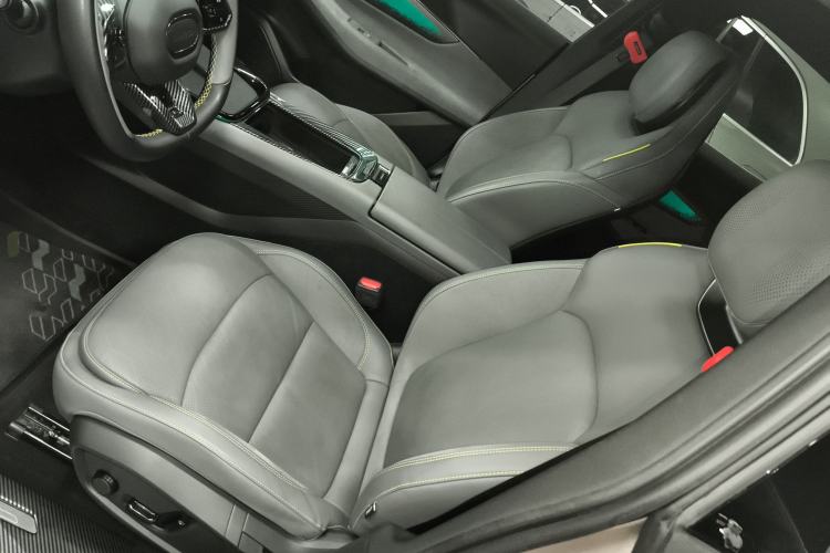 Used Lynk & Co 08 EM-P 2023 120km Long-Range Halo Left Front Seat