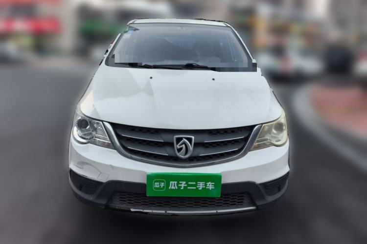 Used Baojun 730 2014 1.5L manual standard trim 7 seats