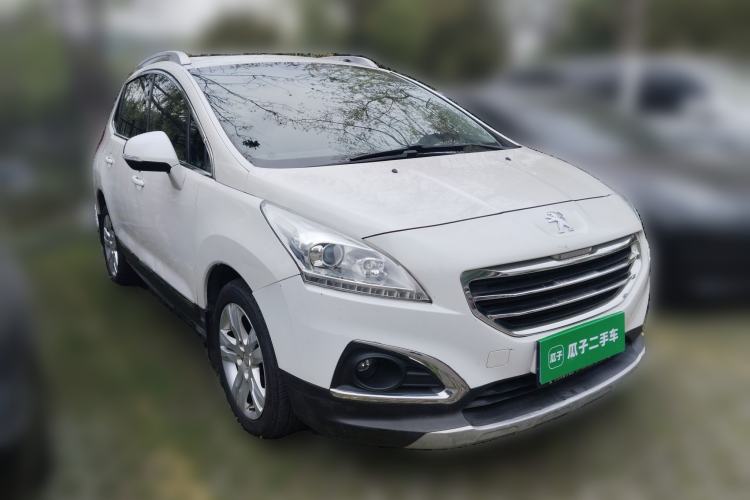 Used Peugeot 3008 2015 2.0L Automatic Classic Edition Front Right 45 Deg