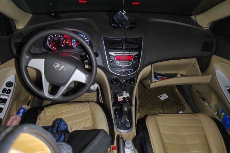 Used Hyundai Verna (older generation) 2010 Sedan 1.4L Automatic Fashionable GT Model
