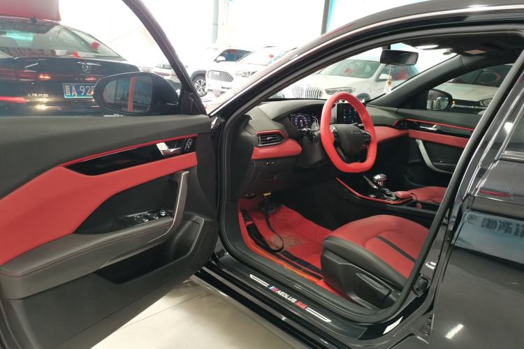 Used Dongfeng Aeolus Yixuan 2021 230T Automatic Zuiying Knight Edition Driver Seat