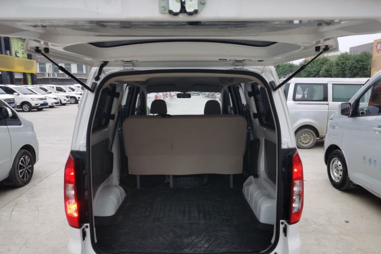 Used Wuling Hongguang V 2022 1.5L Jingqu Edition Electric-Assist LAR