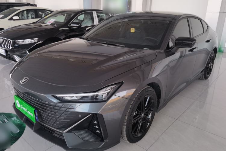 Used CHANGAN UNI-V 2023 1.5T Prestige Model