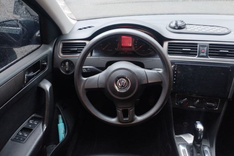 Used Volkswagen Santana 2015 1.6L Automatic Comfort Edition Steering Wheel