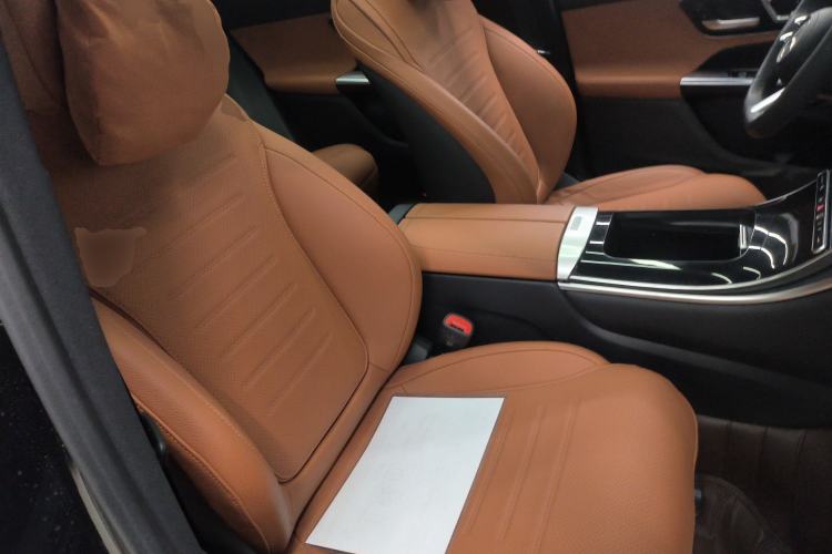 Used Mercedes-Benz GLC 2023 GLC 300 L 4MATIC Dynamic Edition 5-seater Right Front Seat