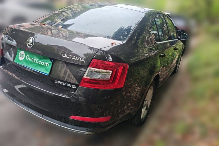 Used Skoda Octavia 2015 1.6L Automatic Yijie Edition Rear Right 45 Deg