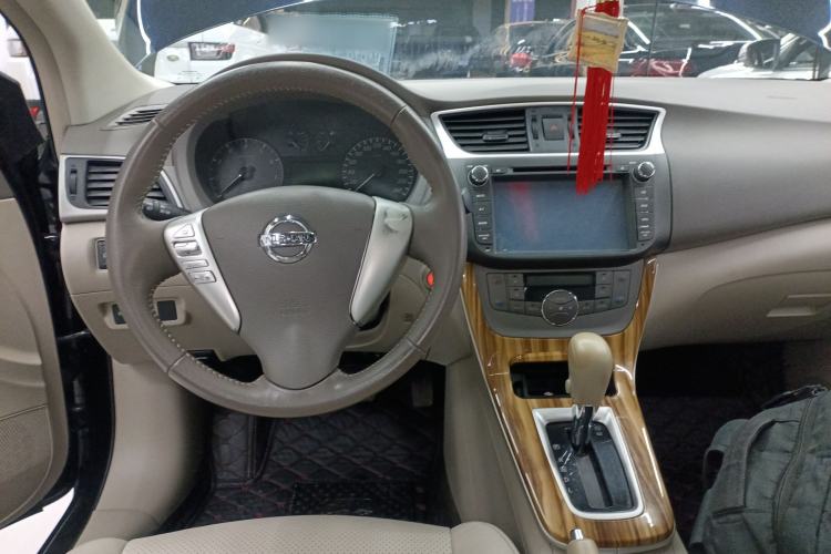 Used Nissan Sylphy 2014 1.6XV CVT Deluxe Edition