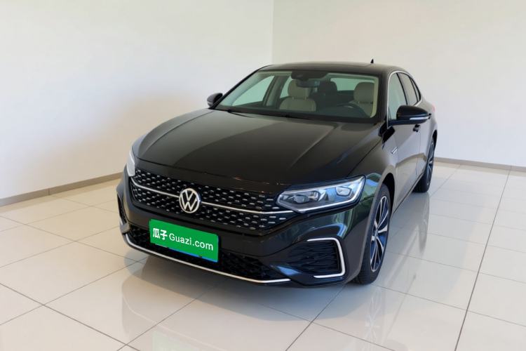 Used Volkswagen Passat 2023 Revised 330TSI Starry Elite Edition