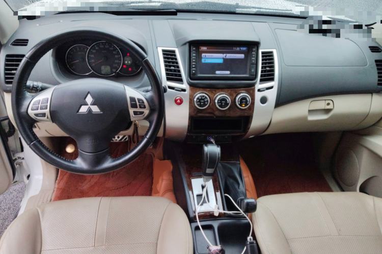 Used Mitsubishi Pajero Sport 2013 3.0L Automatic 4x4 Flagship Edition