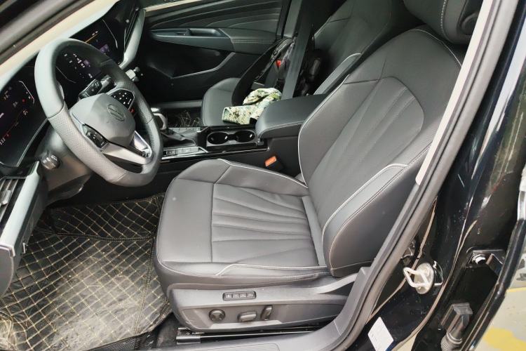 Used Volkswagen Passat 2024 380TSI Dragon Edition Left Front Seat