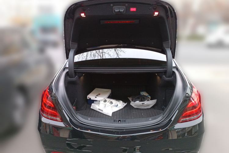 Used Mercedes-Benz S-Class 2018 S 320 L
