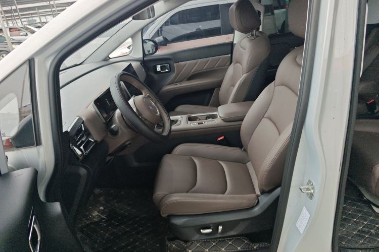 Used Wuling 730 2025 Model 1.5T CVT Elite Edition Left Front Seat