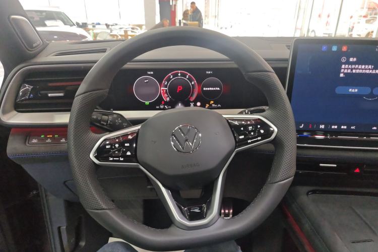 Used Volkswagen Teramont 2025 Tiguan Pro 450TSI Four-Wheel Drive Summit Edition
