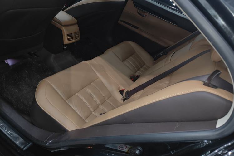 Used Lexus ES 2015 200 Elite Edition
