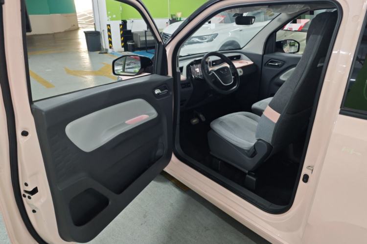 Used Wuling Hongguang MINIEV 2021 Macaron Fashion Model Lithium Iron Phosphate Driver Seat