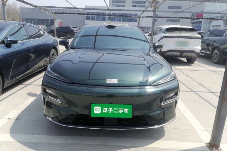 Used Geely Galaxy 8 2025 130km EM-P Starship Edition
