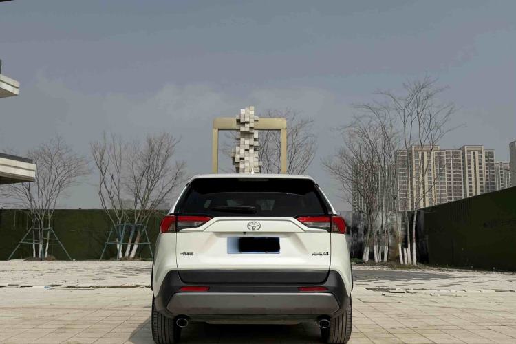 Used Toyota RAV4 2020 2.0L CVT Two-Wheel Drive Fashion Edition
