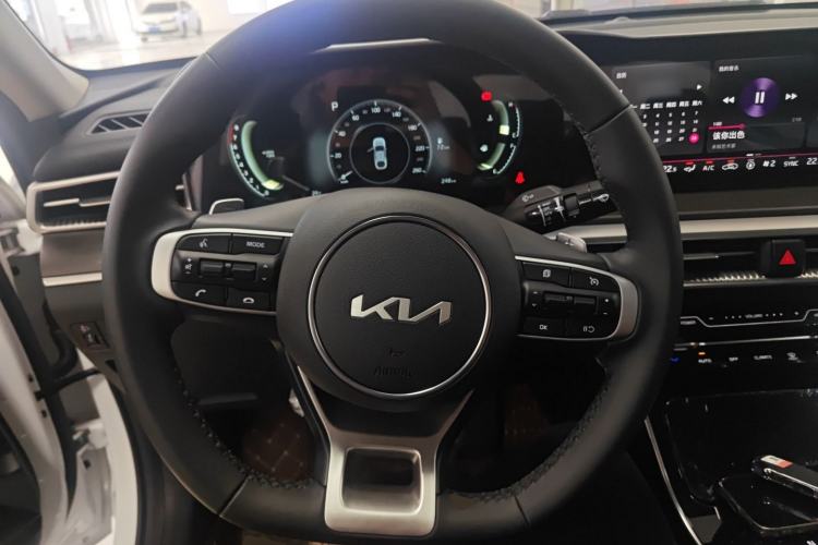 Used Kia K5 2025 1.5T Luxury Edition
