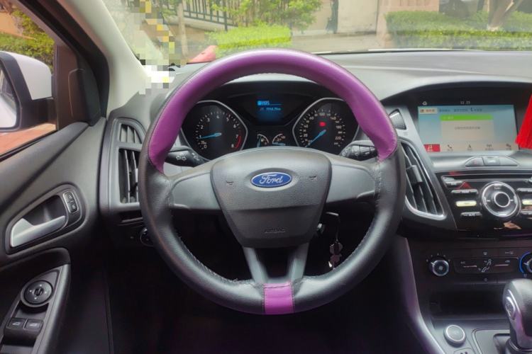 Used Ford Focus 2017 Hatchback 1.6L Automatic Comfort Plus SmartDrive Edition
