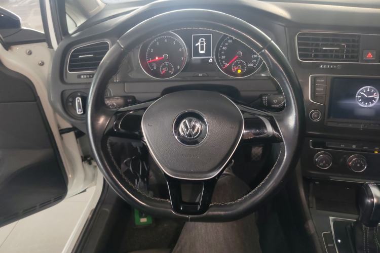 Used Volkswagen Golf 2017 230TSI Automatic Comfort Edition – Celebrating Milestone of One Million Units