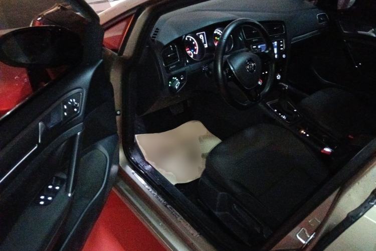 Used Volkswagen Golf 2017 230TSI Automatic Comfort Edition – Celebrating Milestone of One Million Units
