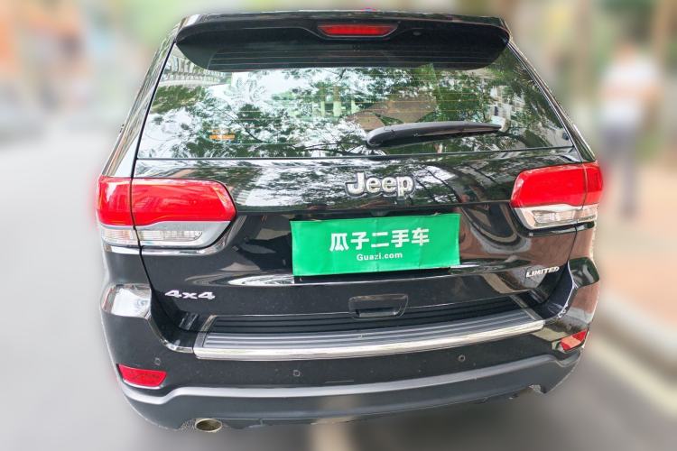 Used Jeep Grand Cherokee 2016 3.0L Comfort Navigation Edition Rear