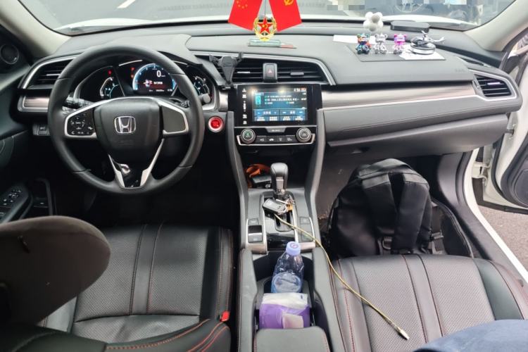 Used Honda Civic 2019 220TURBO CVT Dynamic Edition China VI Center Console