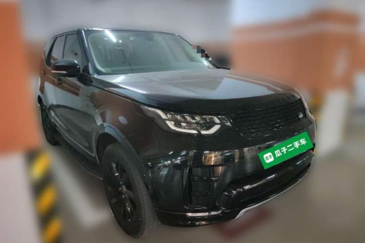 Used Land Rover Discovery 2020 2.0T 30th Anniversary Special Edition Front Right 45 Deg