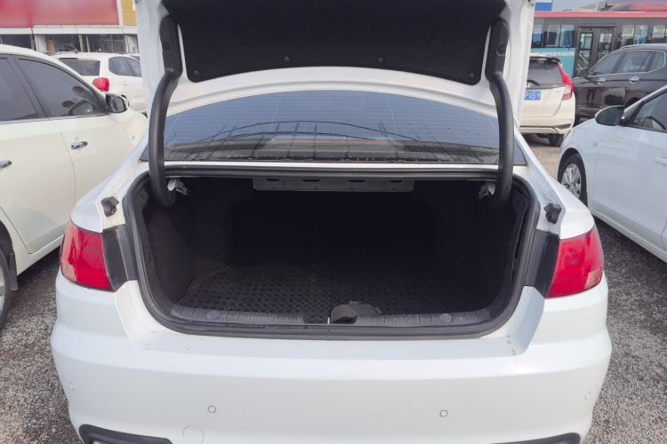 Used Geely Auto Emgrand GL 2018 1.4T Manual Elite Smart Connectivity Version
