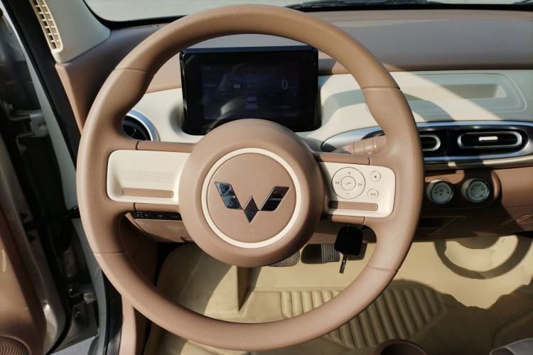 Used Wuling Hongguang MINIEV 2025 Four-Door Version Advanced Edition
