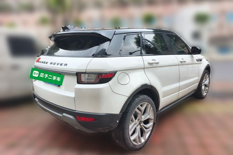 Used Land Rover Range Evoque 2018 240 PS SE Smart Brilliance Edition Rear Right 45 Deg