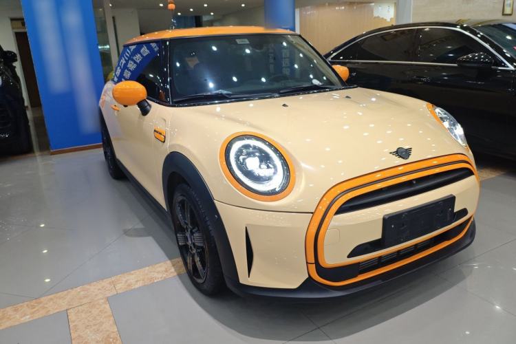 Used MINI MINI 2023 1.5T COOPER Midnight Escape Special Edition
