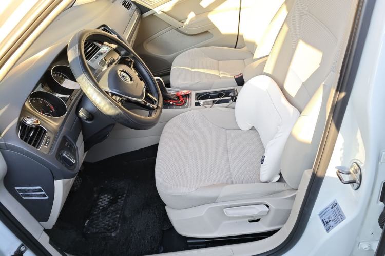 Used Volkswagen Golf 2015 1.6L Automatic Comfort Model
