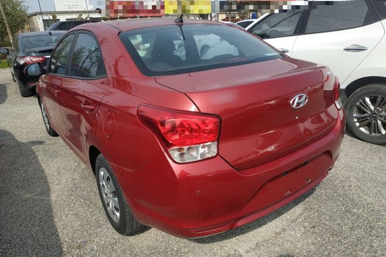 Used Hyundai Verna (older generation) 2020 1.4L Manual GL Refreshed Edition Exterior 2