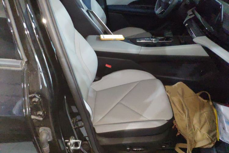 Used CHANGAN UNI-V iDD 2023 ZhiDian iDD 1.5T 113km Smart & Fun Version Right Front Seat