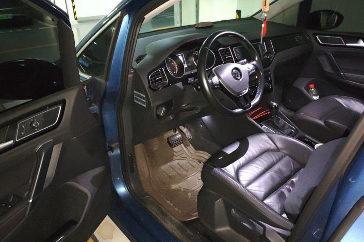 Used Volkswagen Golf 2015 1.4TSI Sportsvan Driver Seat