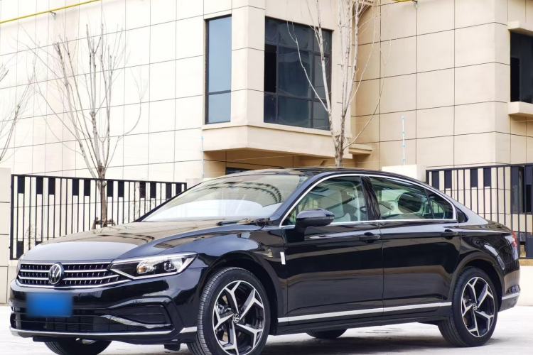 Used Volkswagen Magotan 2026 30 Million Vehicles Selected Model 380TSI DSG Luxury Edition