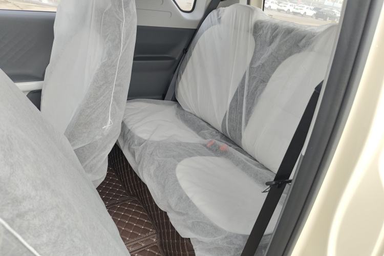Used Geely Galaxy Panda 2025 210 km – Yuanqi Bear Left Rear Seat