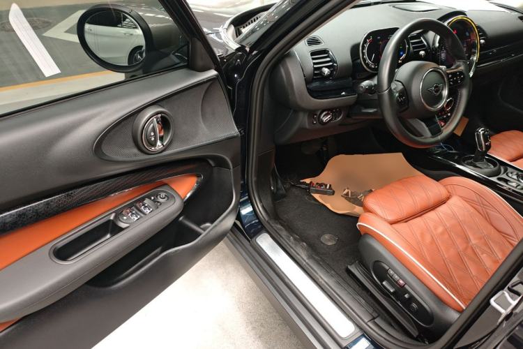 Used MINI Clubman 2022 1.5T COOPER Connoisseur Driver Seat