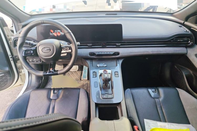 Used GAC Trumpchi EMPOW 2023 400T Automatic R PRO Interior 2