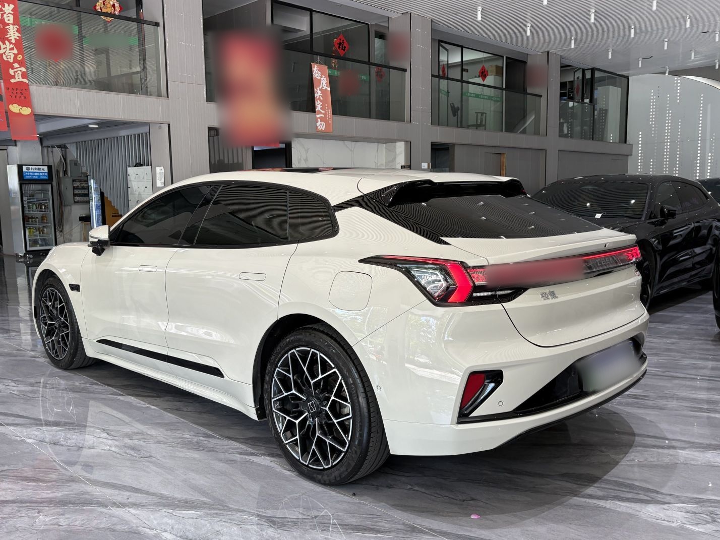 Zeekr 001 2025 WE Edition 95 kWh All-Wheel Drive — снимка 17