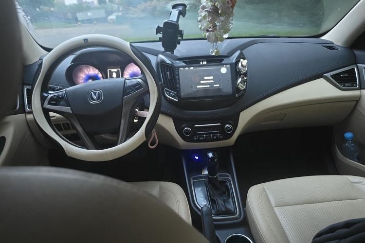 Used CHANGAN Eado 2016 1.6L Automatic Trend Model Center Console